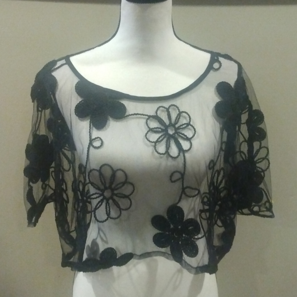Millau Mesh art deco Floral crop top